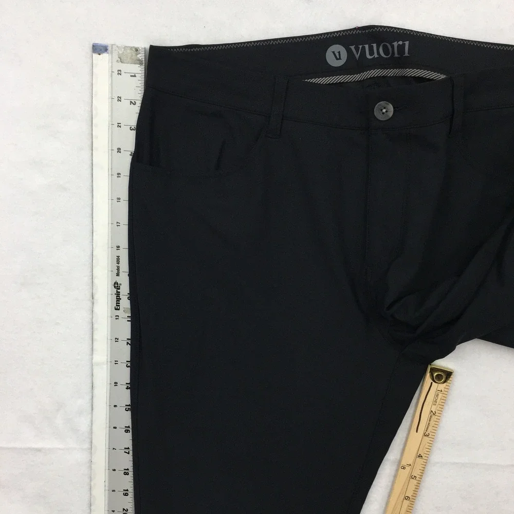 Vuori Men Black Meta Pant Performance Trousers Chino Style Size 33
